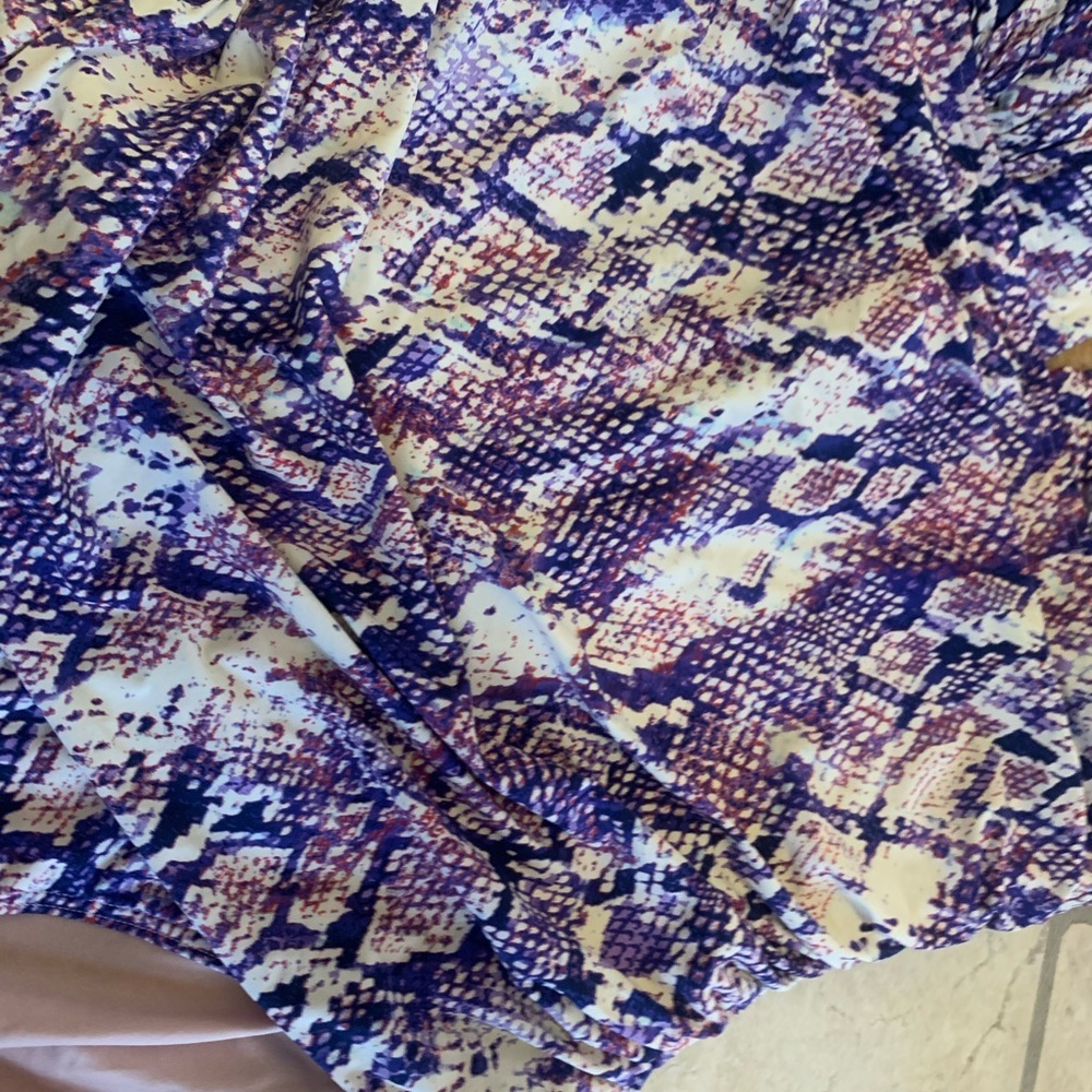 NWOT! Calvin Klein Halter OnePiece Swimsuit - Picture 9 of 10